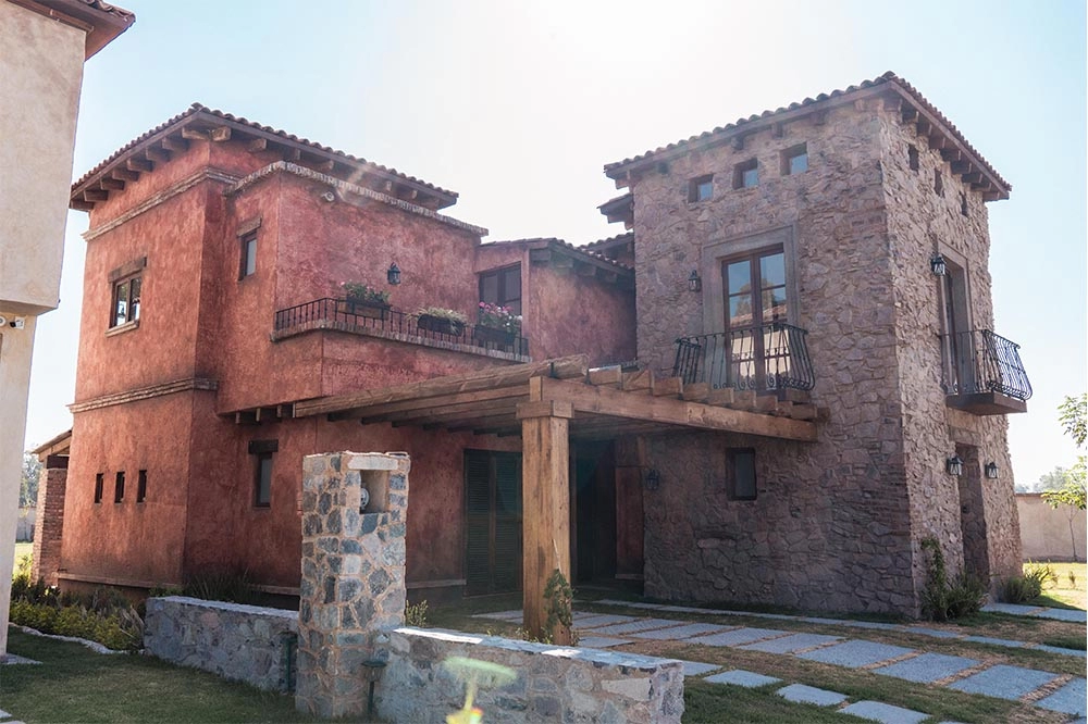 FACHADA
